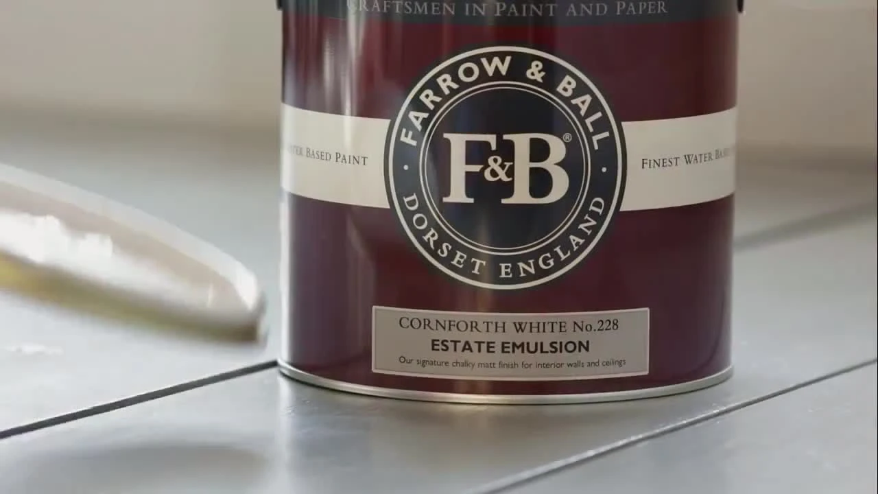 Farrow & Ball Estate Cornforth White No.228 Matt Emulsion Paint, 2.5L - Image 2