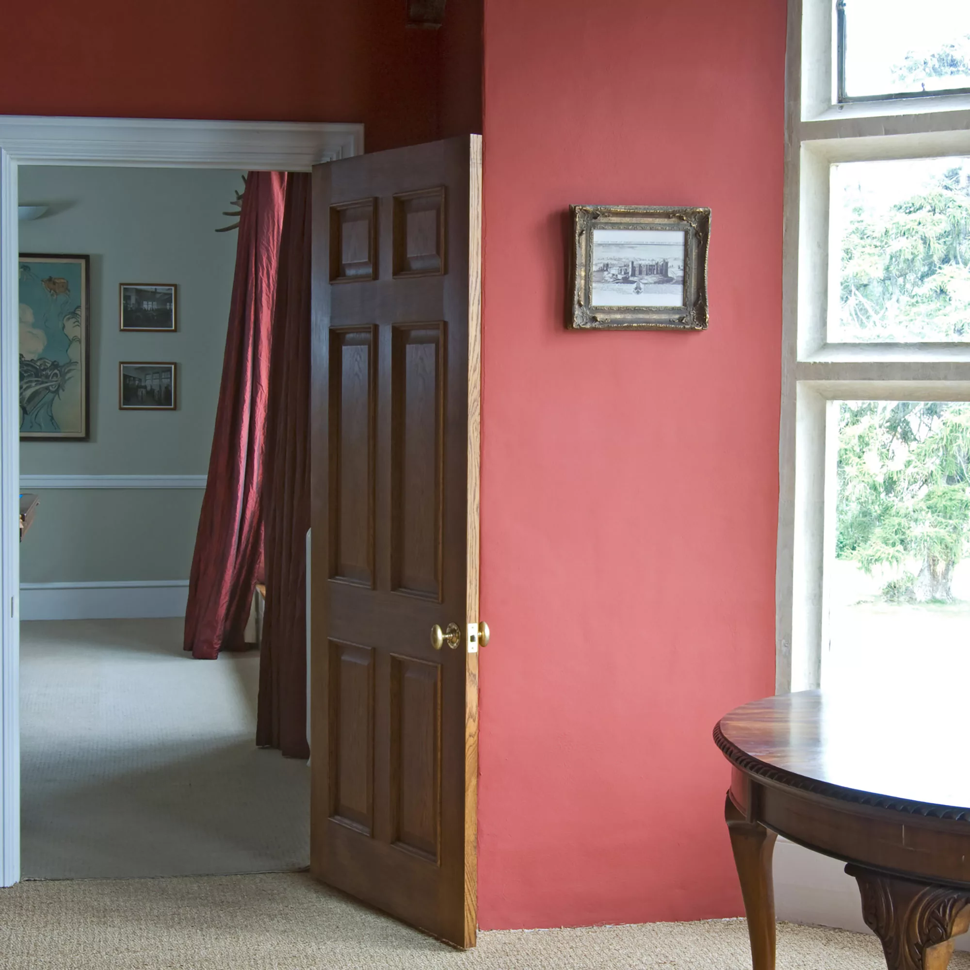 Farrow & Ball Estate Radicchio No.96 Eggshell Paint, 750ml - Image 4