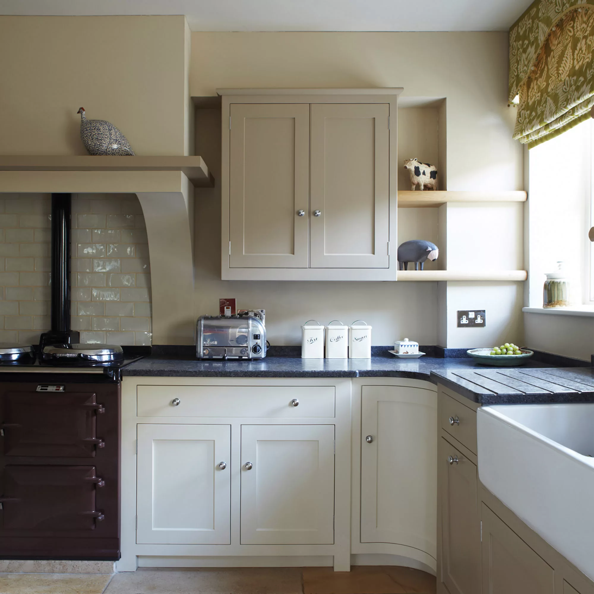 Farrow & Ball Estate Savage Ground No.213 Matt Emulsion Paint, 2.5L - Image 4