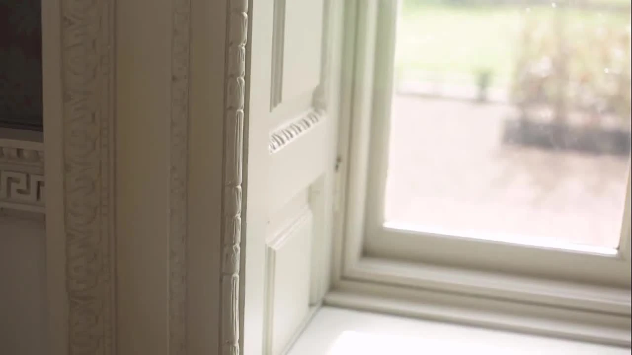 Farrow & Ball Estate Shaded White No.201 Matt Emulsion Paint, 2.5L - Image 2