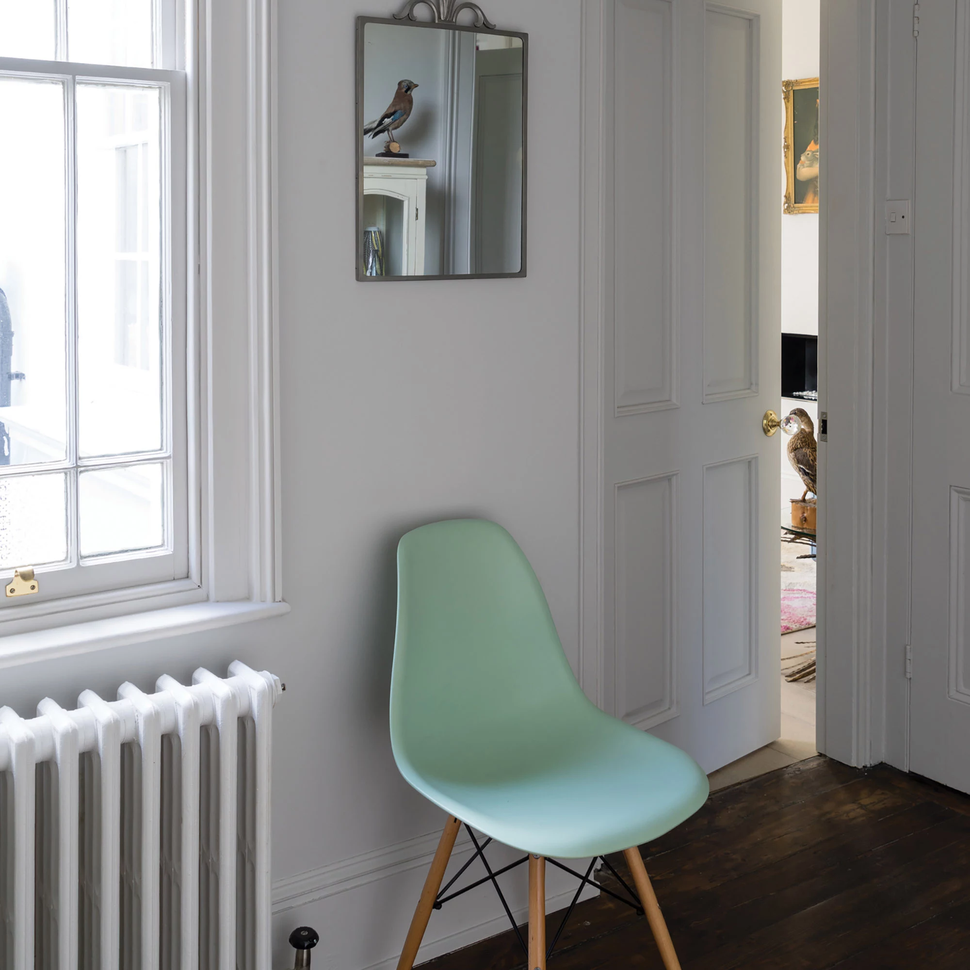 Farrow & Ball Modern Blackened No.2011 Eggshell Paint, 750ml - Image 4