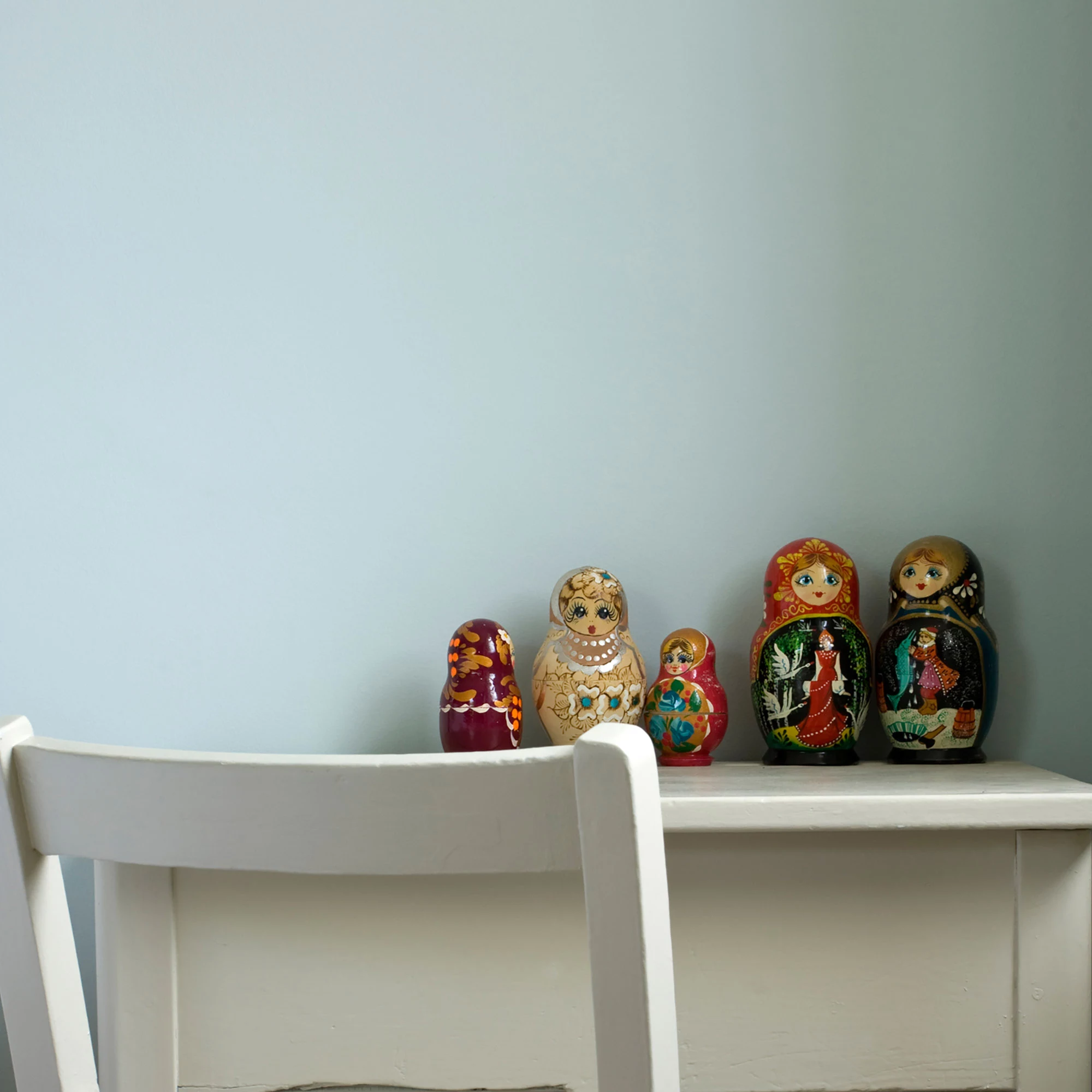 Farrow & Ball Modern Borrowed Light No.235 Eggshell Paint, 750ml - Image 4