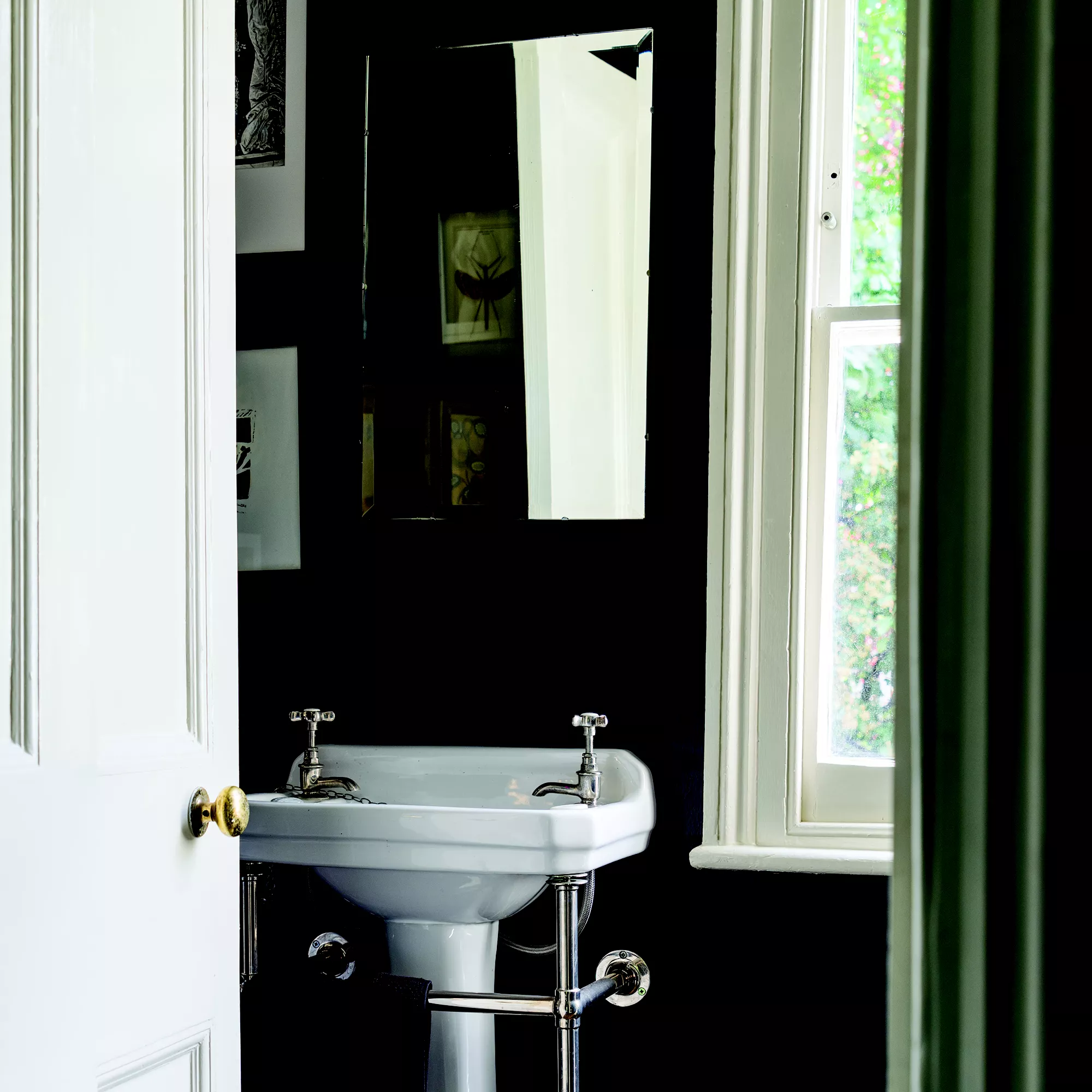 Farrow & Ball Modern Off-Black No.57 Matt Emulsion Paint, 2.5L - Image 4