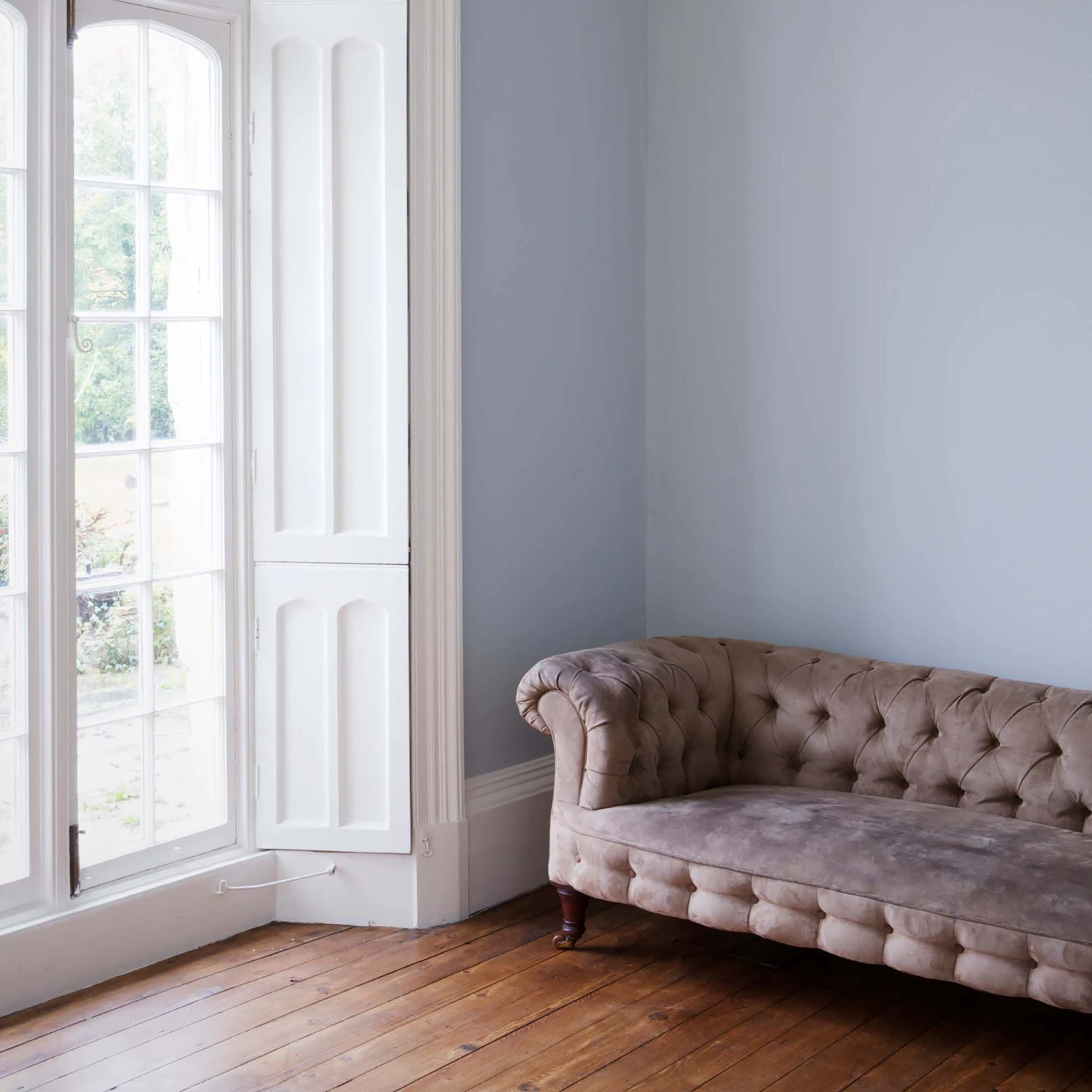 Farrow & Ball Modern Skylight No.205 Matt Emulsion Paint, 2.5L - Image 4