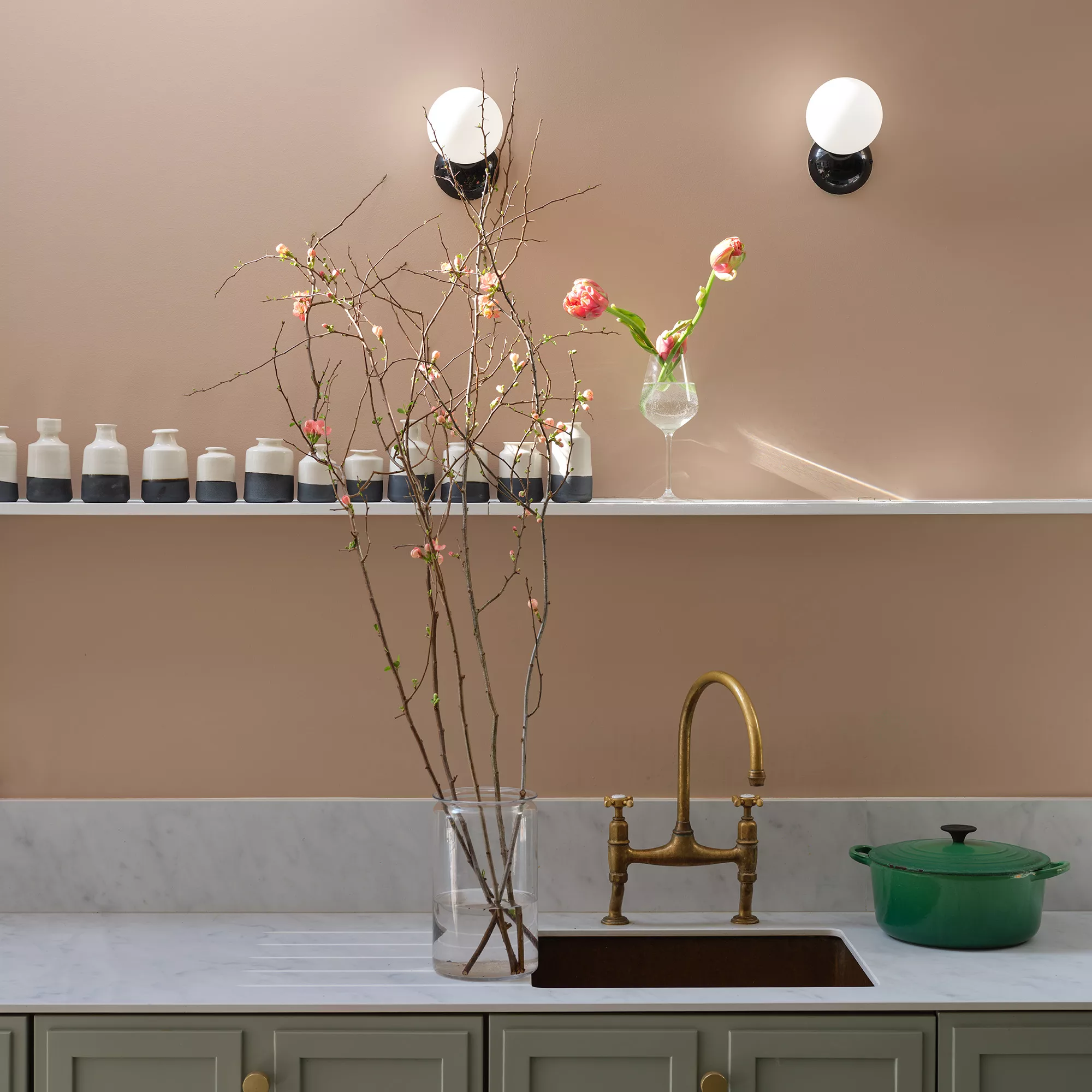 Farrow & Ball Modern Templeton Pink No.303 Eggshell Paint, 2.5L - Image 4