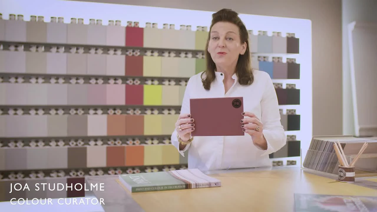 Farrow & Ball Preference Red No.297 Gloss Metal & Wood Paint, 750ml - Image 2